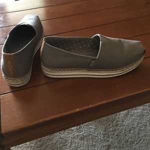 Bob’s by Skechers